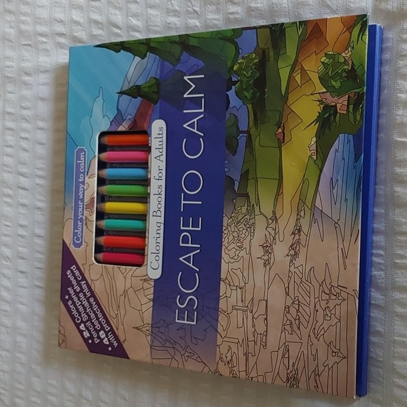 🇨🇦3 For $20🇨🇦NWOT ADULT COLOURING BOOK - Picture 1 of 7